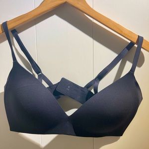 Lululemon bra- slight push up - 36c - like new